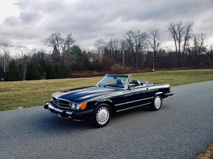 Mercedes-Benz 560 SL 1986 года  (NA)